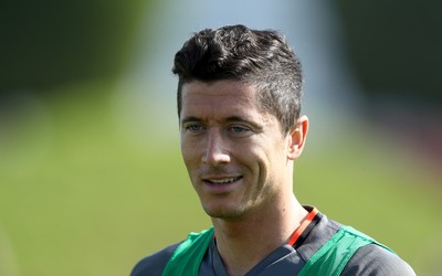 幻影体育精华-伊朗队归化巴西前锋引热议真香